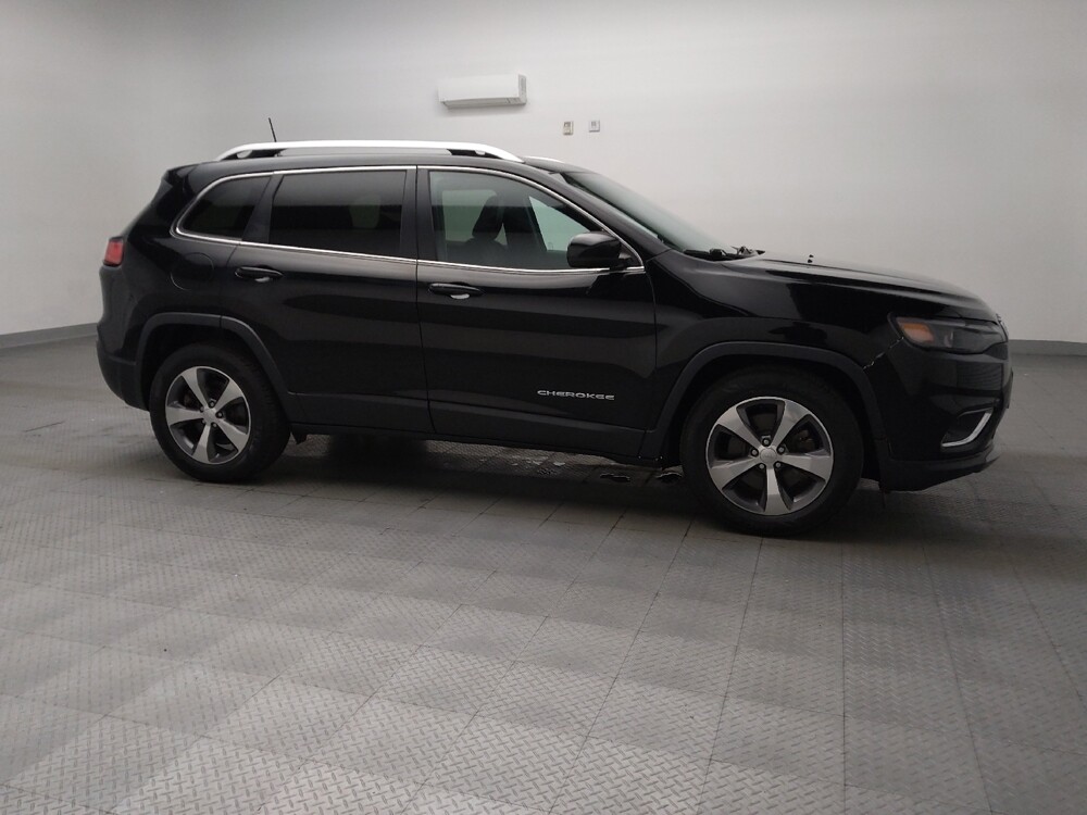 2020 Jeep Cherokee in Tyler, TX 75701 - 18081001 11