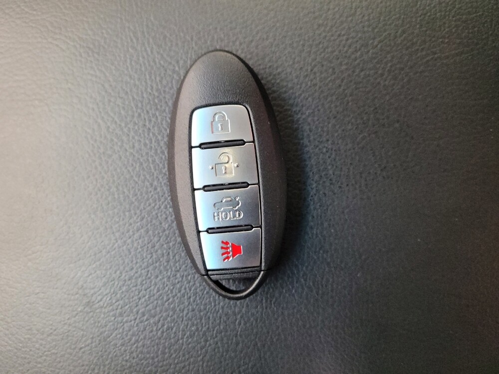 2018 Nissan Altima in Montclair, CA 91763 - 18081006 32