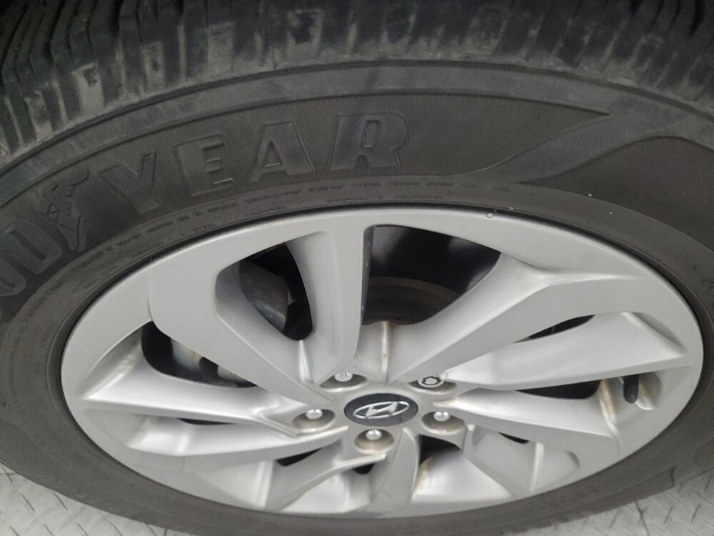 2017 Hyundai Tucson in Union City, GA 30291 - 18081008 31