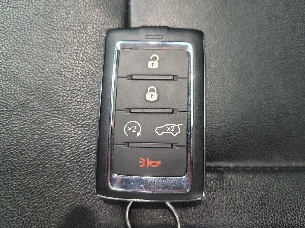 2021 Jeep Grand Cherokee L in Indianapolis, IN 46219 - 18081012 32