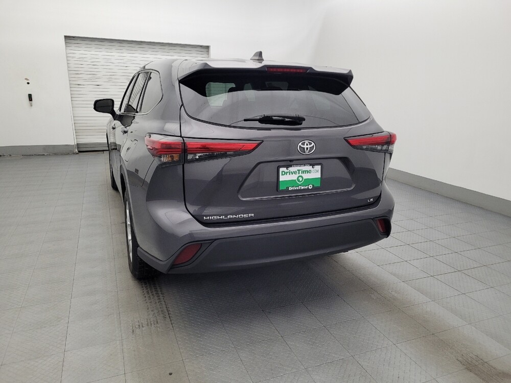 2022 Toyota Highlander in Lakeland, FL 33815 - 18081016 6