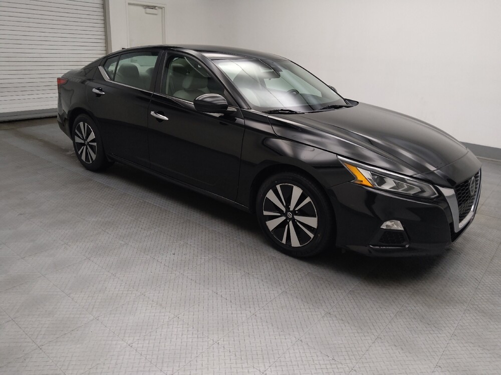 2021 Nissan Altima in Lombard, IL 60148 - 18081032 11