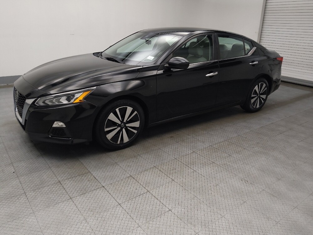 2021 Nissan Altima in Lombard, IL 60148 - 18081032 2