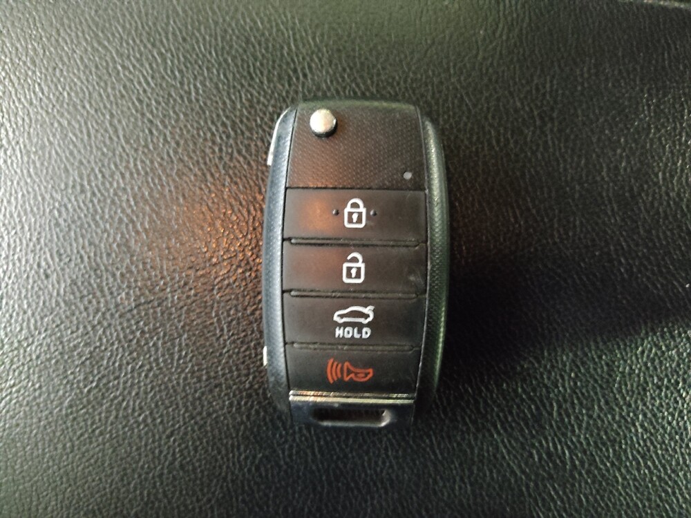 2020 Kia Optima in Columbia, SC 29210 - 18081046 32