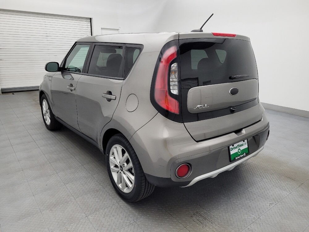 2018 Kia Soul in Columbia, SC 29210 - 18081047 5