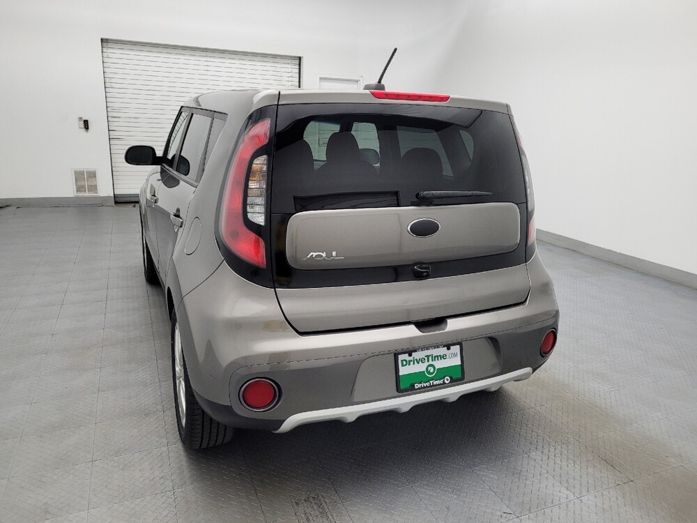 2018 Kia Soul in Columbia, SC 29210 - 18081047 6