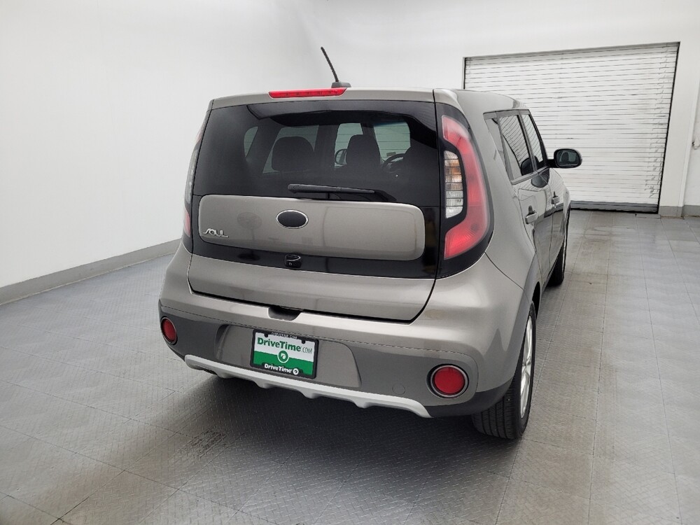 2018 Kia Soul in Columbia, SC 29210 - 18081047 7