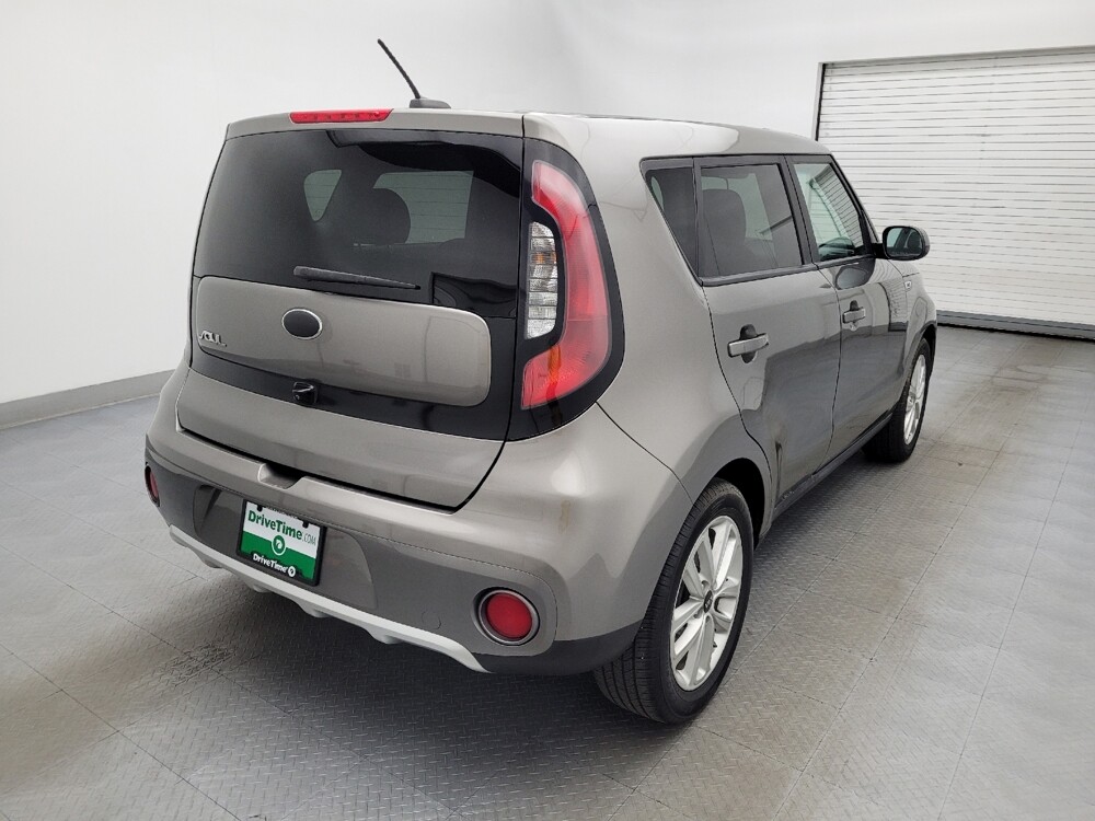 2018 Kia Soul in Columbia, SC 29210 - 18081047 9
