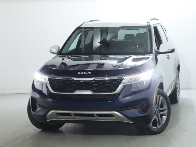 2022 Kia Seltos in Bedford, OH 44146 - 18081060 3