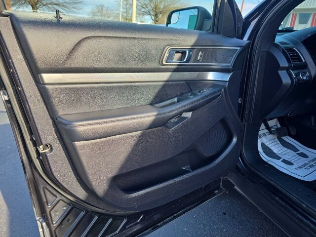 2019 Ford Explorer in Knoxville, TN 37912 - 18081071 8