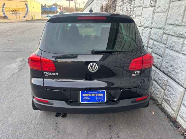 2016 Volkswagen Tiguan in Decatur, GA 30032 - 18081075 5