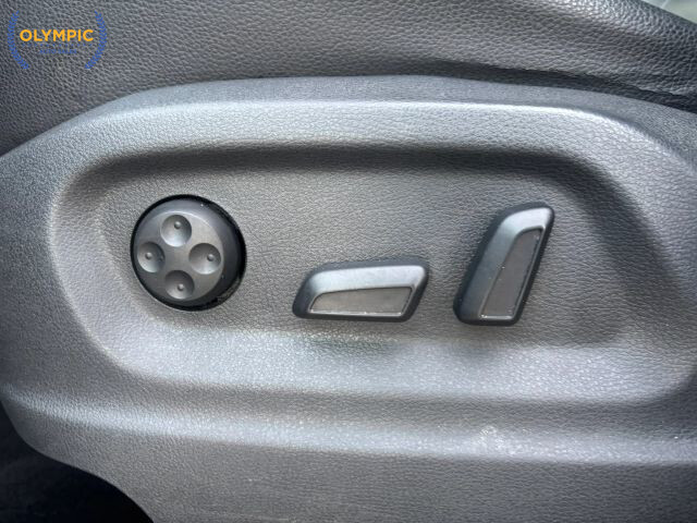 2016 Volkswagen Tiguan in Decatur, GA 30032 - 18081075 32