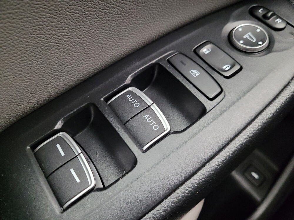 2019 Honda Accord in Bakersfield, CA 93309 - 18081087 27