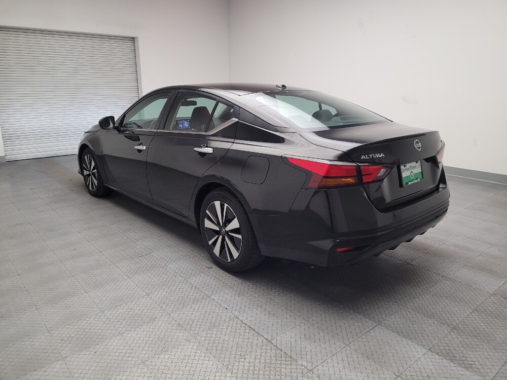 2022 Nissan Altima in Riverside, CA 92504 - 18081090 5