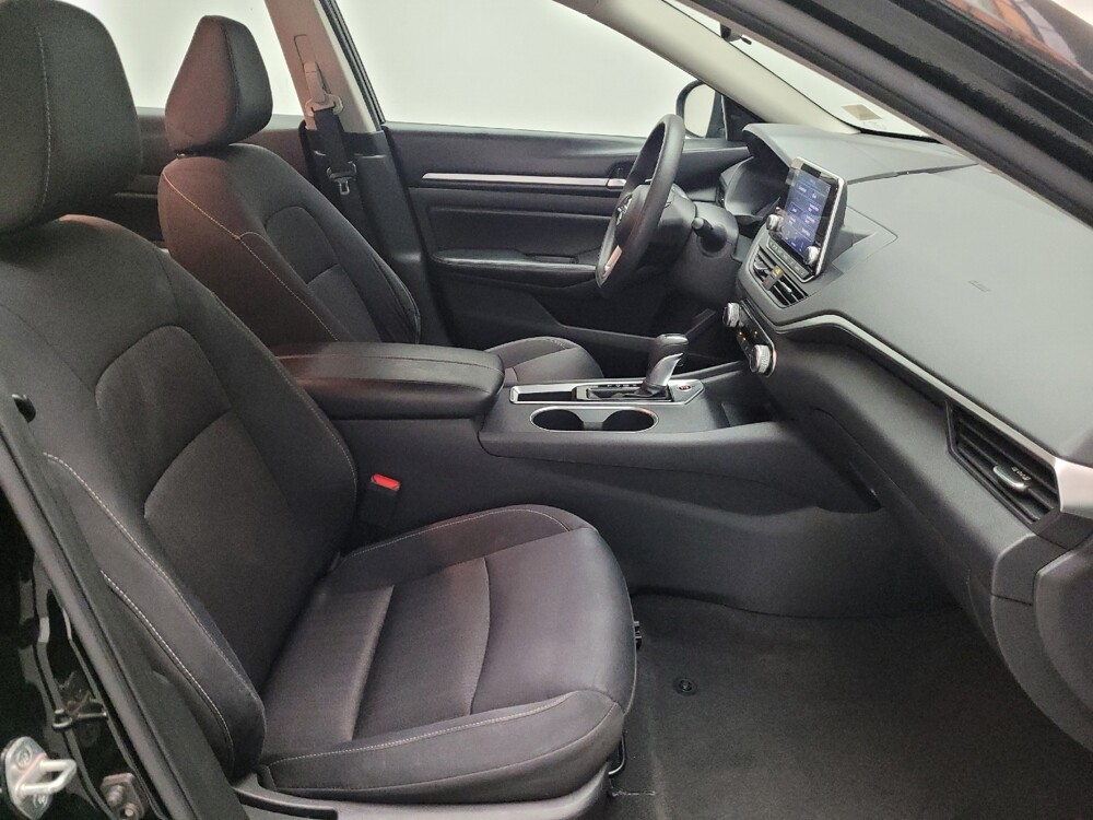 2022 Nissan Altima in Riverside, CA 92504 - 18081090 21