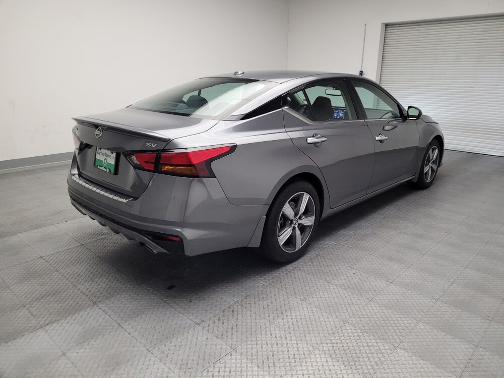 2019 Nissan Altima in Sacramento, CA 95821 - 18081091 9