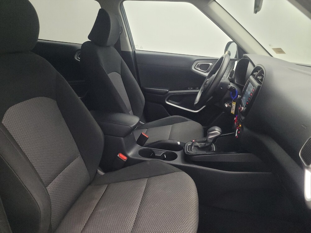 2020 Kia Soul in Stone Mountain, GA 30083 - 18081100 21