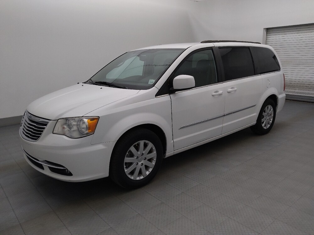 2014 Chrysler Town & Country in Bradenton, FL 34207 - 18081137 2