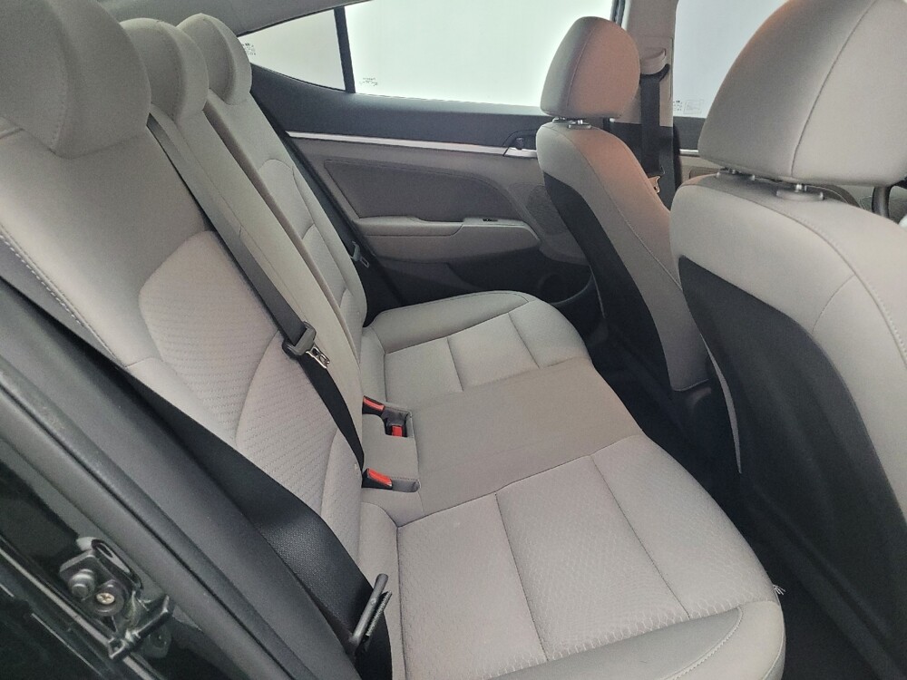 2020 Hyundai Elantra in Clearwater, FL 33764 - 18081145 19
