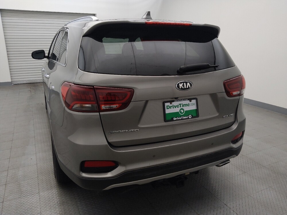 2019 Kia Sorento in Houston, TX 77060 - 18081193 6