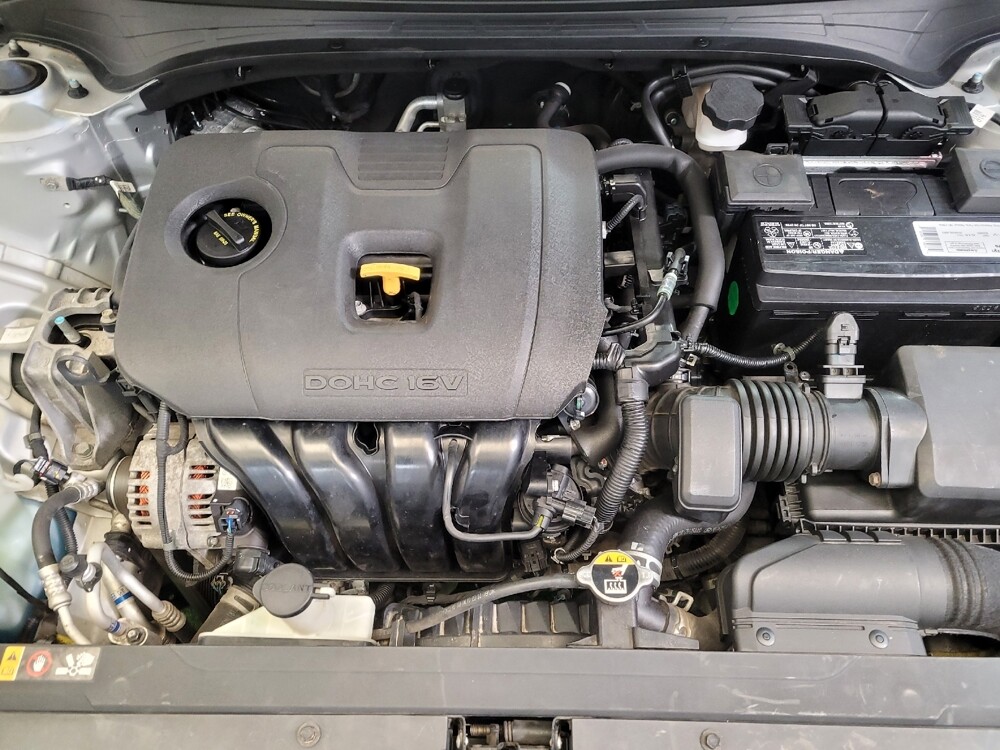 2019 Kia Forte in Fairfield, OH 45014 - 18081200 30