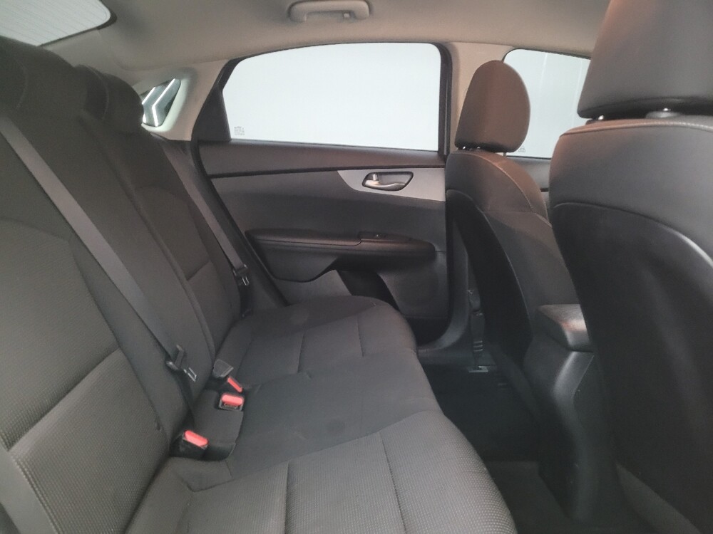 2019 Kia Forte in Fairfield, OH 45014 - 18081200 19