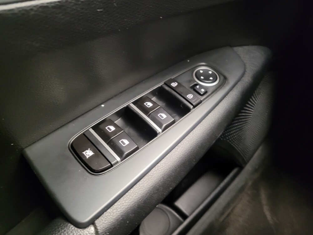 2019 Kia Forte in Fairfield, OH 45014 - 18081200 27