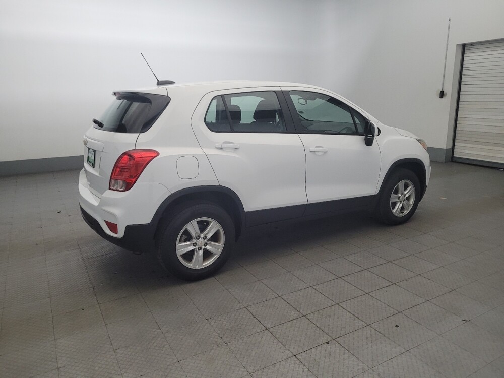 2018 Chevrolet Trax in Pittsburgh, PA 15237 - 18081204 10