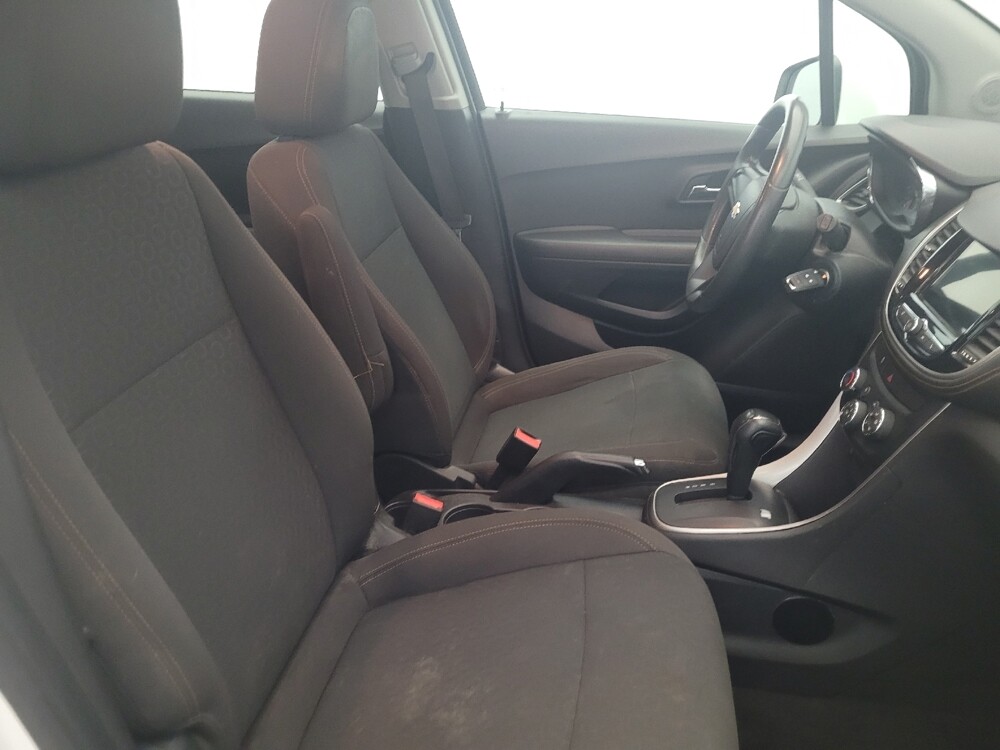 2018 Chevrolet Trax in Pittsburgh, PA 15237 - 18081204 21