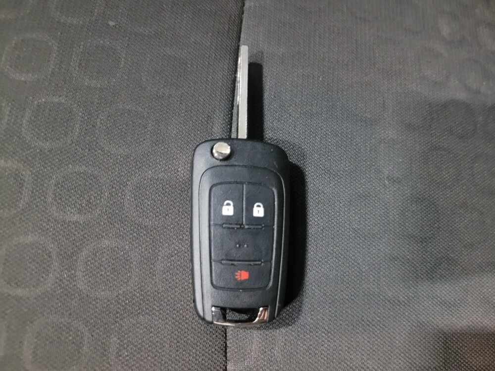 2018 Chevrolet Trax in Pittsburgh, PA 15237 - 18081204 32