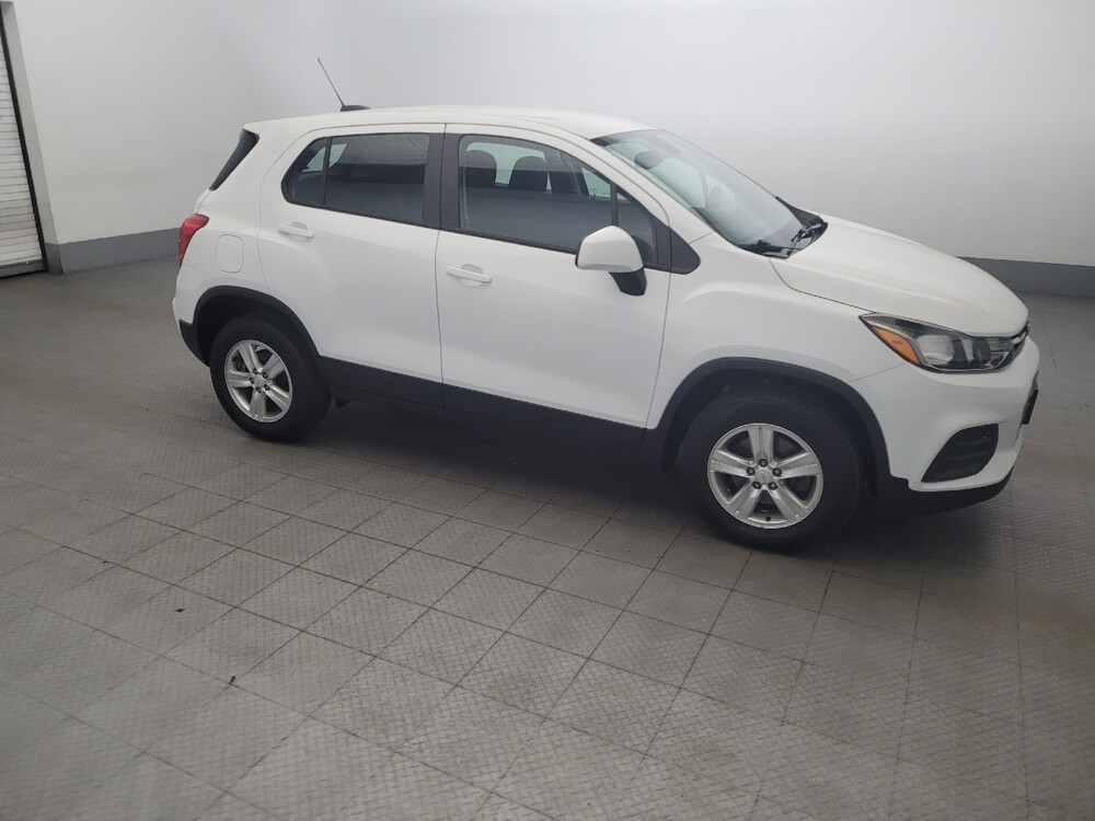 2018 Chevrolet Trax in Pittsburgh, PA 15237 - 18081204 11