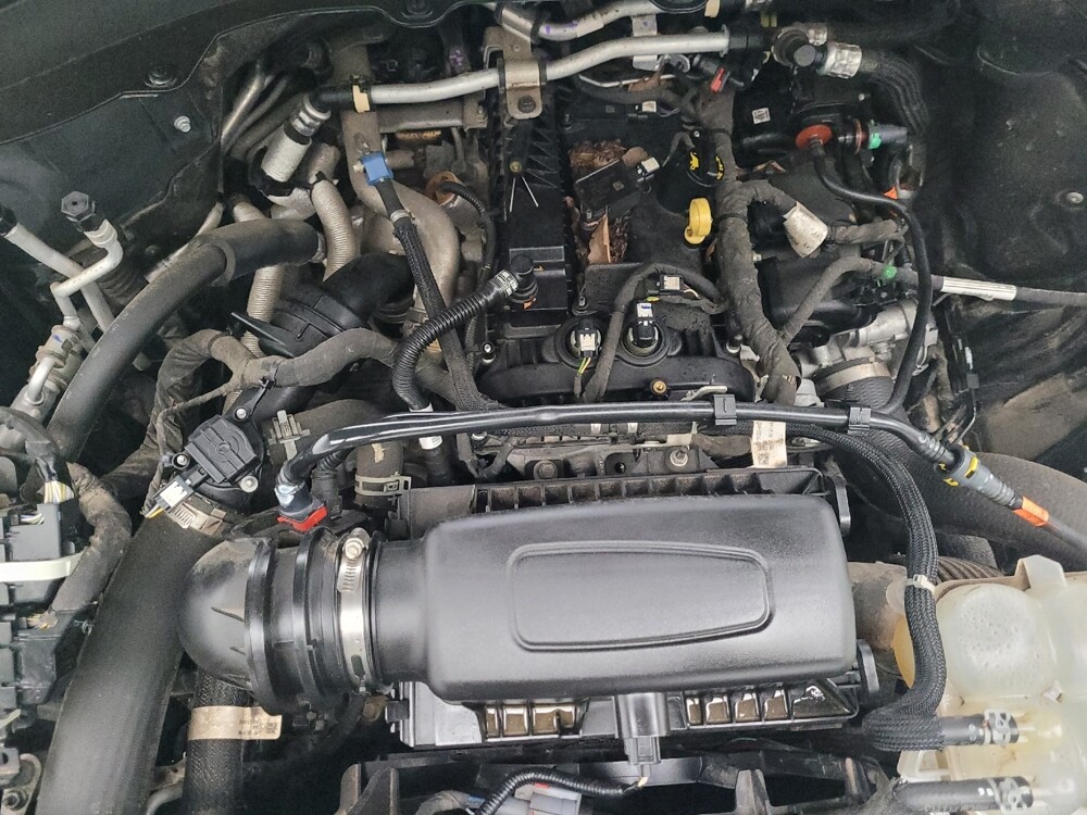 2021 Ford Explorer in Grand Rapids, MI 49508 - 18081231 30