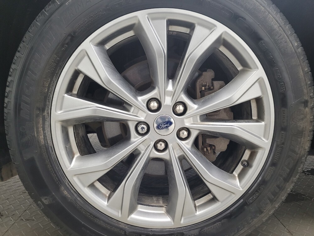 2021 Ford Explorer in Grand Rapids, MI 49508 - 18081231 31