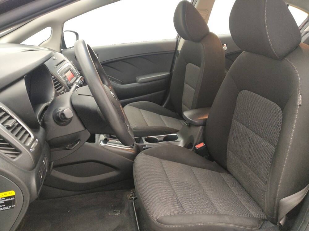 2017 Kia Forte in Sanford, FL 32773 - 18081236 17