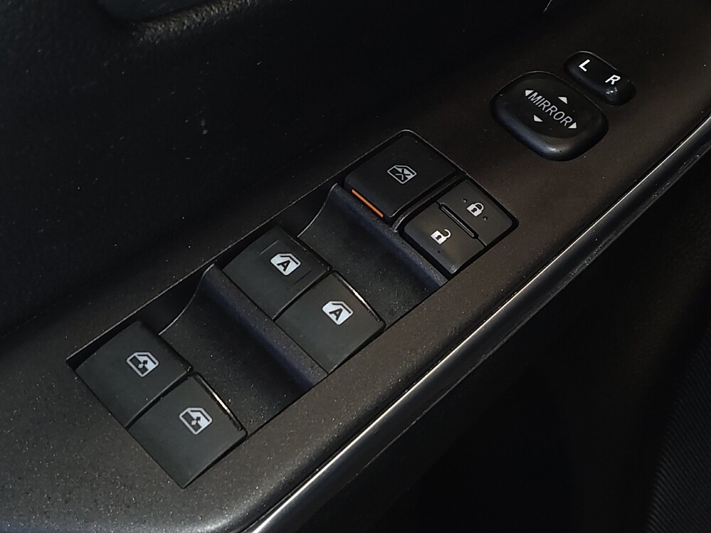 2016 Toyota Camry in Pensacola, FL 32505 - 18081240 27