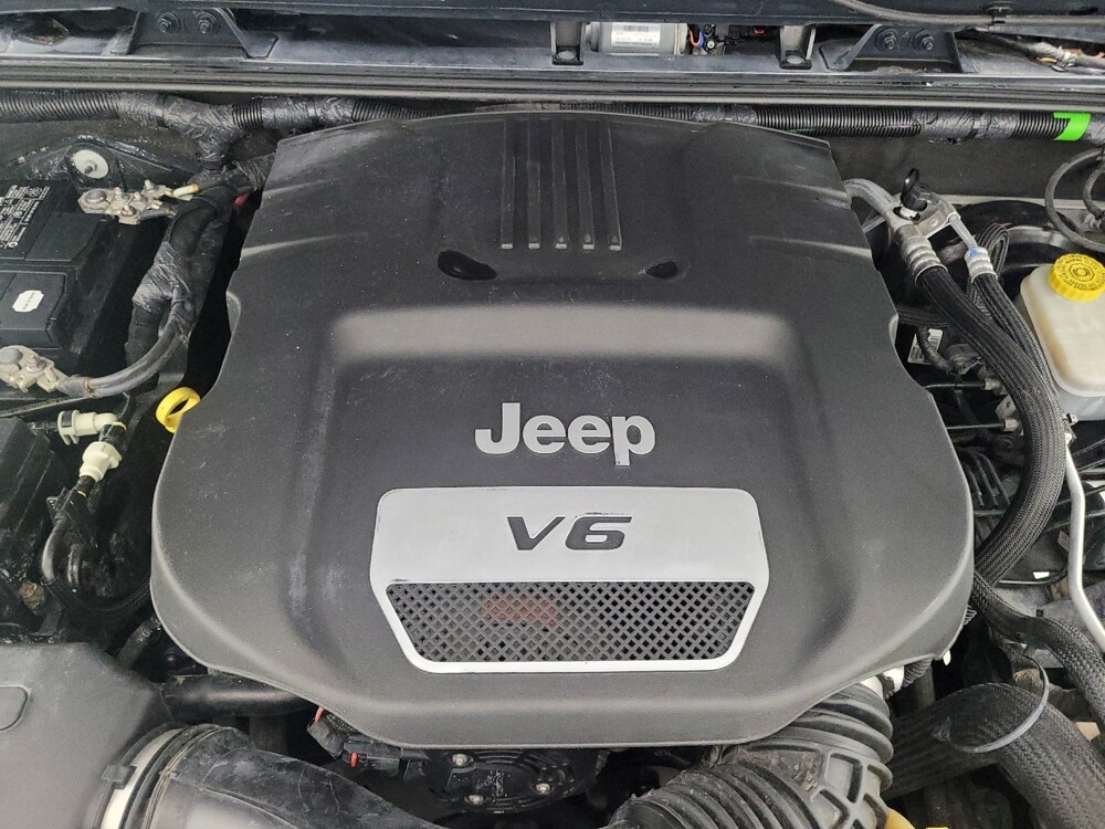 2018 Jeep Wrangler in Clearwater, FL 33764 - 18081255 30