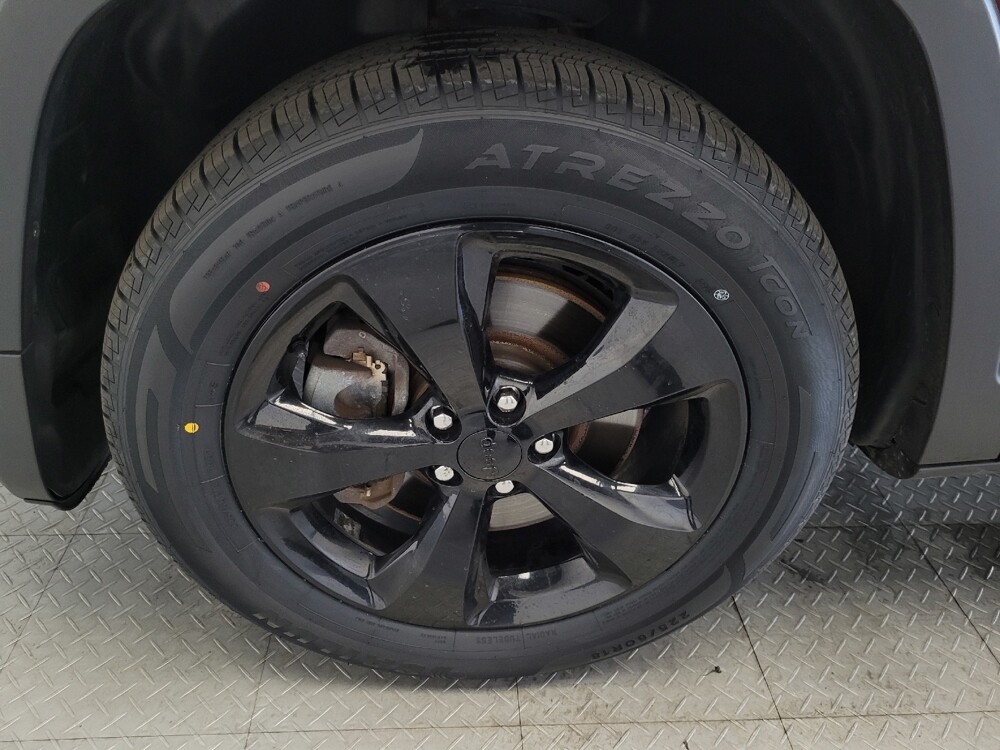 2018 Jeep Cherokee in Las Vegas, NV 89102 - 18081256 31