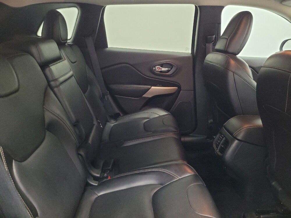 2018 Jeep Cherokee in Las Vegas, NV 89102 - 18081256 19