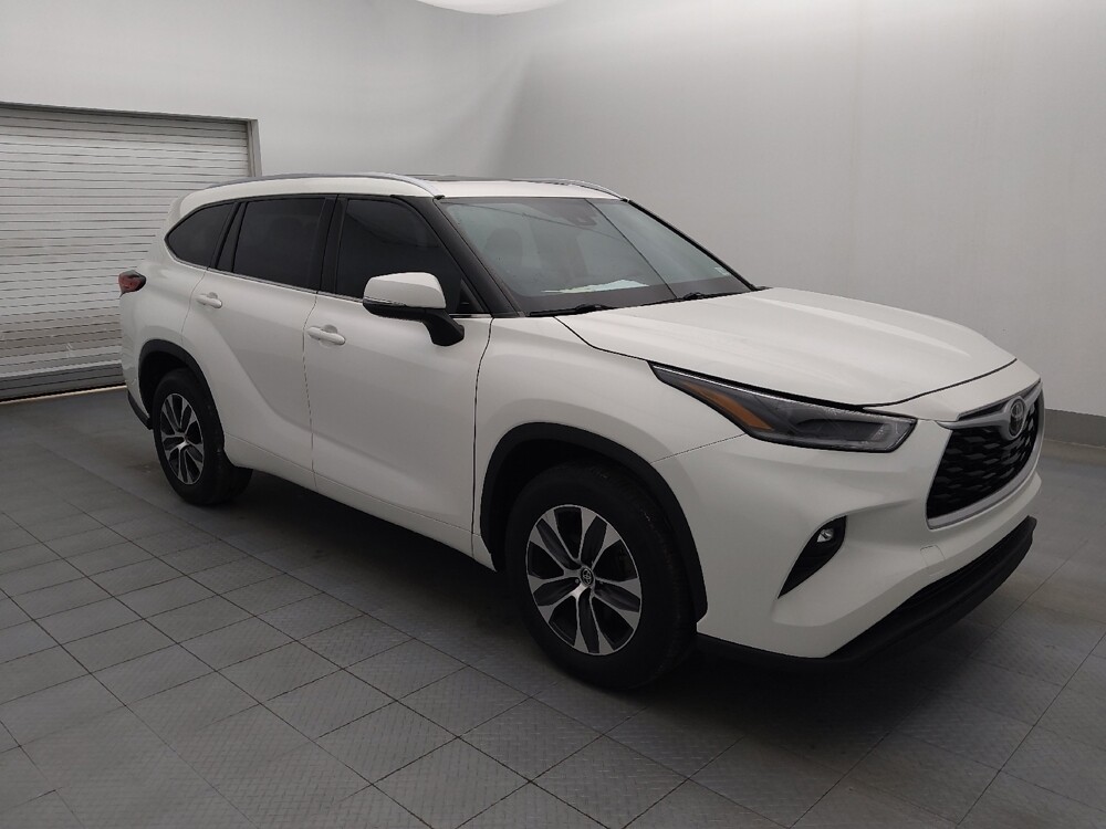 2021 Toyota Highlander in Lakeland, FL 33815 - 18081277 11