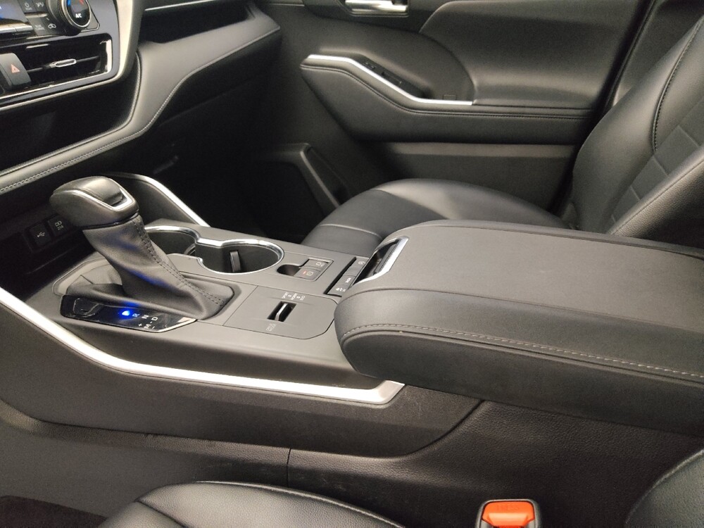 2021 Toyota Highlander in Lakeland, FL 33815 - 18081277 26