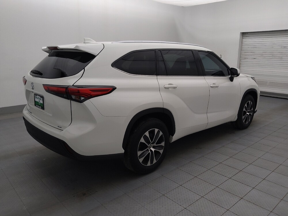 2021 Toyota Highlander in Lakeland, FL 33815 - 18081277 10