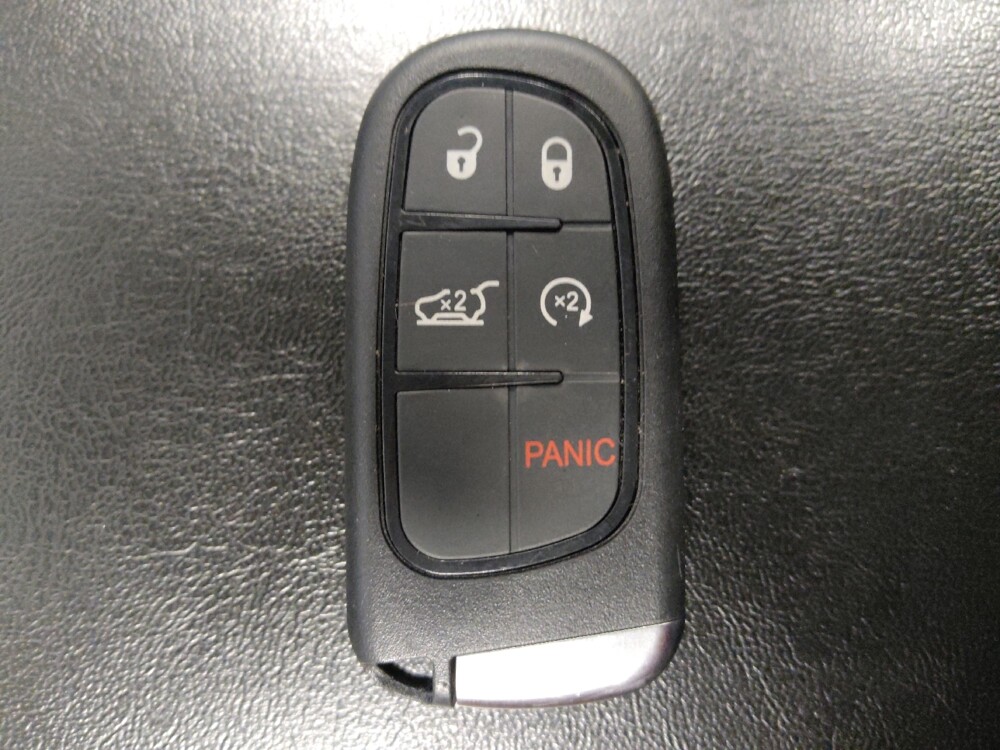 2018 Jeep Cherokee in Live Oak, TX 78233 - 18081296 32