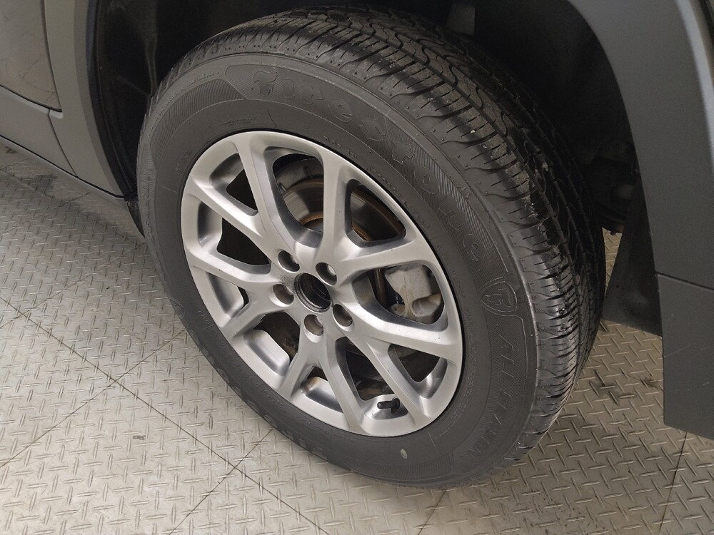 2018 Jeep Cherokee in Live Oak, TX 78233 - 18081296 31