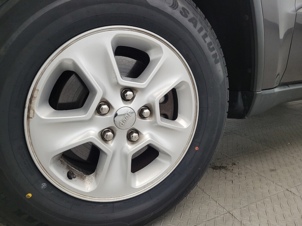 2016 Jeep Grand Cherokee in Pittsburgh, PA 15237 - 18081299 31