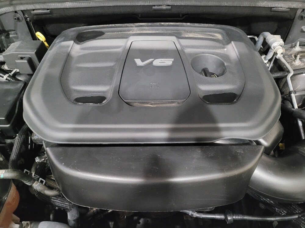 2016 Jeep Grand Cherokee in Pittsburgh, PA 15237 - 18081299 30