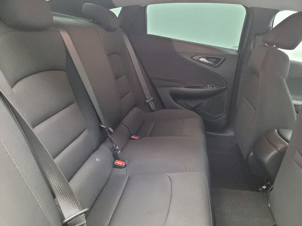 2021 Chevrolet Malibu in Antioch, TN 37013 - 18081304 19