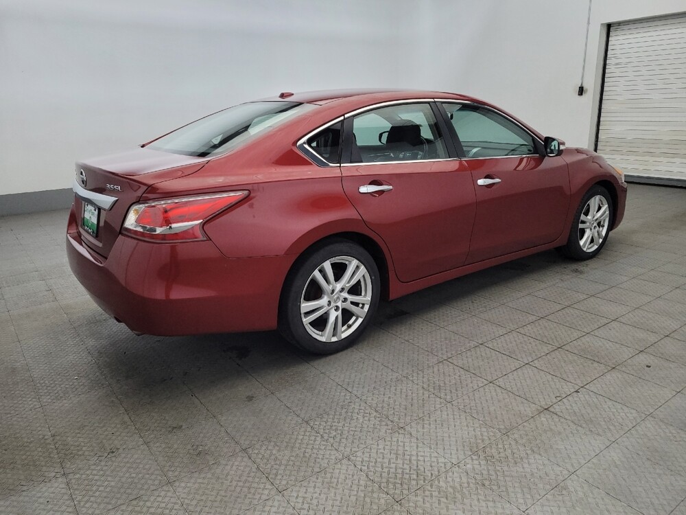 2013 Nissan Altima in Pittsburgh, PA 15237 - 18081326 10