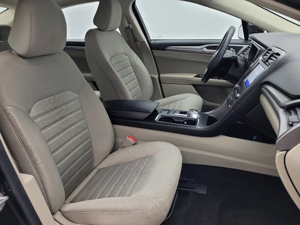 2020 Ford Fusion in Fayetteville, NC 28304 - 18081338 21