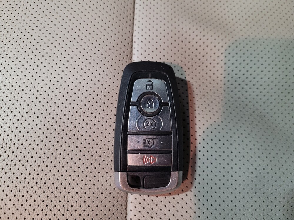 2019 Ford Explorer in Allentown, PA 18103 - 18081352 32