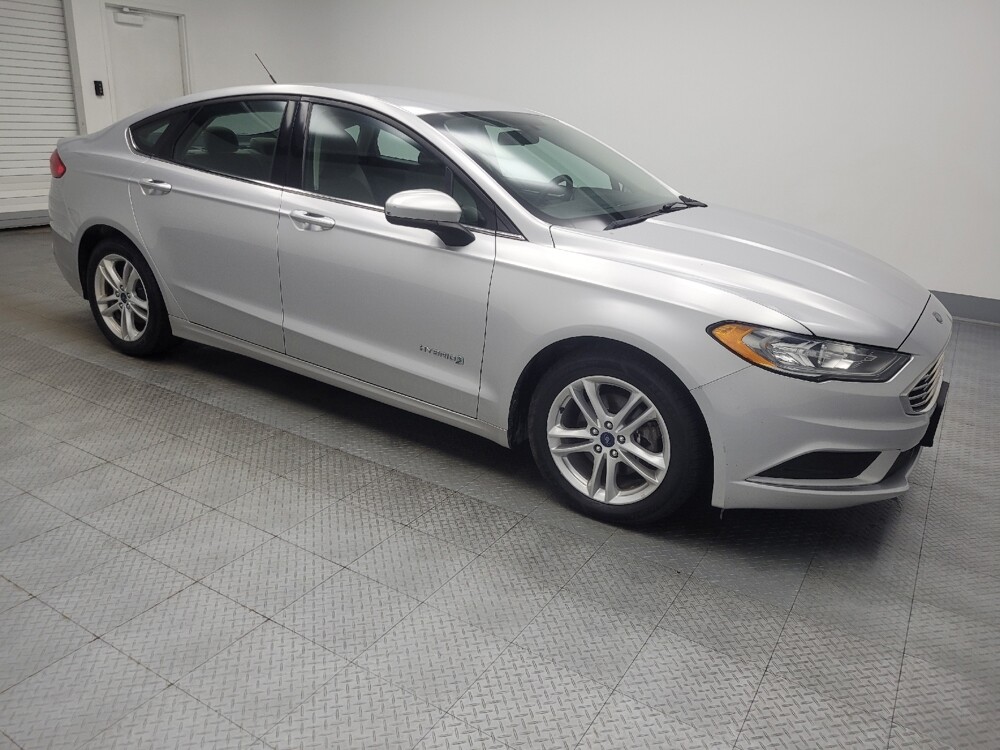 2018 Ford Fusion in Highland, IN 46322 - 18081362 11